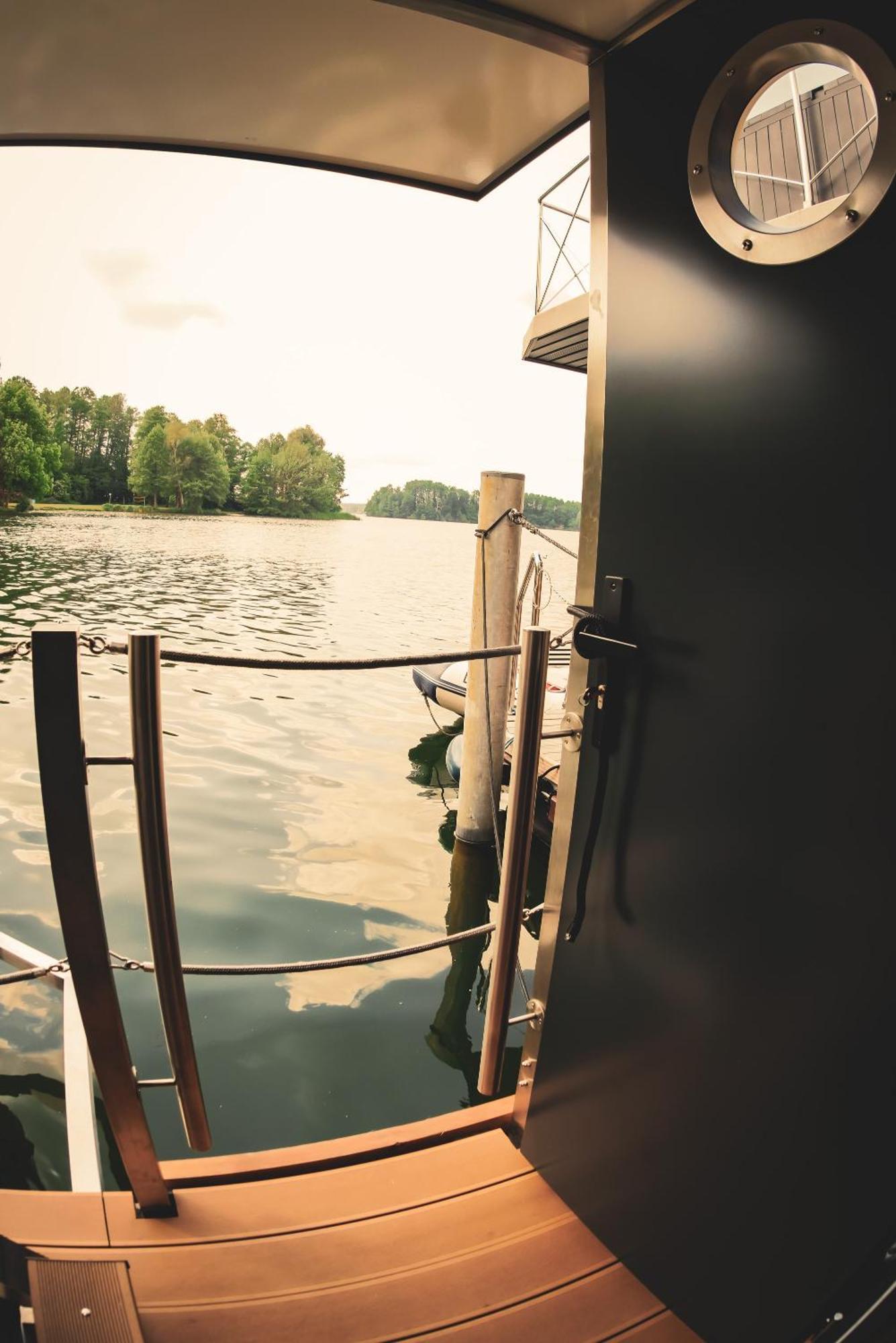 Traumzeitboot2 Auf Dem Scharmuetzelsee باد سارو المظهر الخارجي الصورة